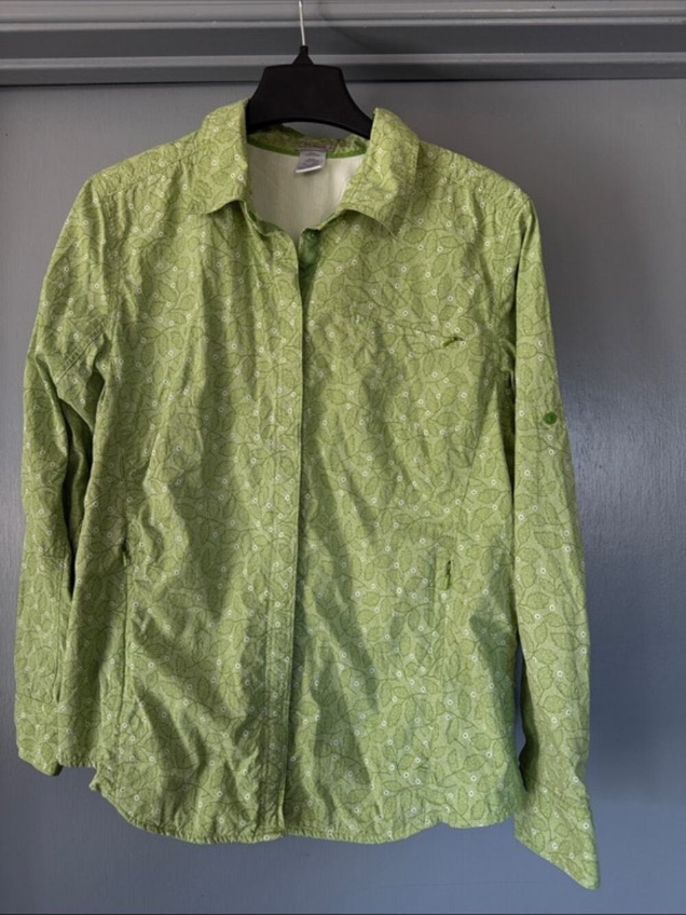 LL Bean Shirt Womens XL Green Vented Snap Front Long Sleeve Mesh Lined Roll Tabs